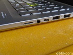 Asus Vivobook 15, Laptop Bongsor Teman WFH