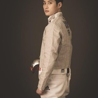 Kim Jun Ho, Atlet Anggar Korea SelatanAtlet Korea lain yang disebut cocok jadi idol atau aktor adalah Kim Jun Ho. Meski wajahnya ditutupi saat bertanding, ketampanan peraih medali emas dalam World Fencing Championship 2019 sulit untuk tidak dibicarakan. Kim Jun Ho baru pertama kali bermain di Olimpiade karena cabornya baru dipertandingkan. Foto: Instagram