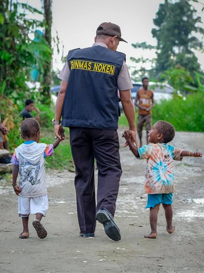 Polri dan Binmas Noken di Papua
