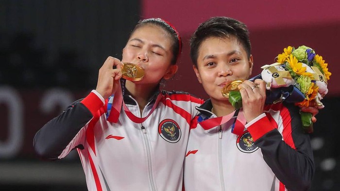 Greysia Polii dan Apriyani Rahayu