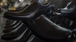 Terimbas PPKM, Industri Sepatu di Cakung Turun Omzet 70 Persen