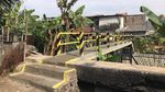 Melihat Jembatan Bambu Reyot di Jakbar yang kini Jadi Beton
