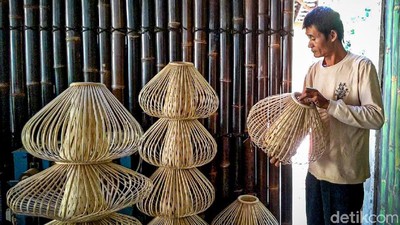 Keren! Kap Lampu Bambu Made in Kulon Progo Tembus Pasar Jepang