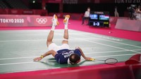 Kevin Cordon sendiri merupakan kejutan di Olimpiade Tokyo 2020 ini. Pebulutangkis asal Guatemala itu bukanlah unggulan, tetapi mampu tampil gemilang hingga masuk dalam perebutan medali. AP Photo/Markus Schreiber  
