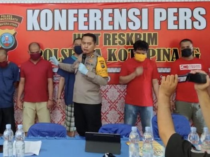 Konferensi pers di Polres Labuhanbatu (dok. Polisi)
