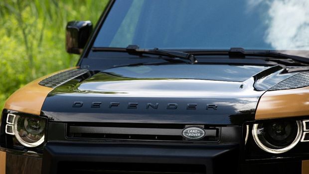Land Rover Defender Trophy Edition