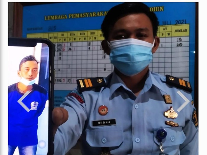 Seorang napi kabur dari Lapas Klas 1 Madiun pada 27 Juli 2021. Ia yakni Peprianto (20), warga Desa Tanjung, Kecamatan Bendo, Magetan.