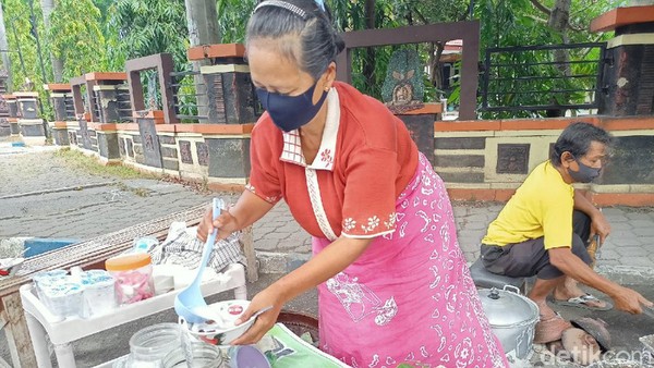 Empuk Manis Serabi Kuah Ponorogo Legendaris Sejak 1991