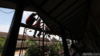 Pembangunan Pasar Gede pertama kali diresmikan oleh Paku Buwan X pada tanggal 12 Januari 1930 dan telah berusia 91 tahun.