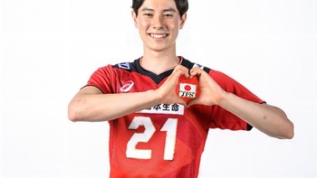 Kakak laki-laki dan adik perempuannya juga menggeluti voli. Foto: Facebook/Ran Takahashi