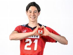 Ran Takahashi, Pangeran Tim Voli Jepang Smash Hati Netizen