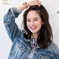 Song Ji Hyo menampilkan kecantikan alami sejak membintangi drama Korea Princess Hours pada 2006 silam. Netizen Korea mengagumi wajahnya tanpa riasan makeup. Walaupun telah menginjak kepala empat, member Running Man itu tetap terlihat muda. Foto: dok. My Company