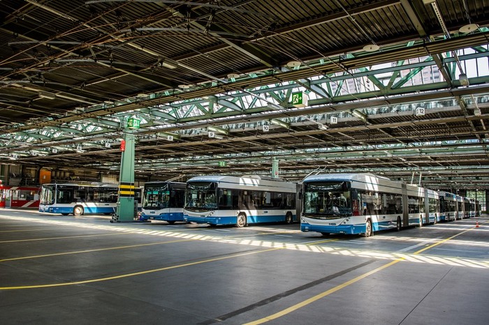 Stasiun bus Zurich Public Transport Authority (VBZ), Zurich, Swiss