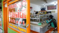 Sementara itu Warteg diizinkan buka sampai pukul 20.00 WIB.