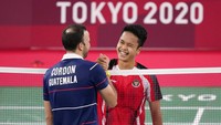 Pebulutangkis nomor empat dunia asal Indonesia itu berhasil meraih medali perunggu setelah mengalahkan Kevin Cordon asal Guatemala. AP/Dita Alangkara  
