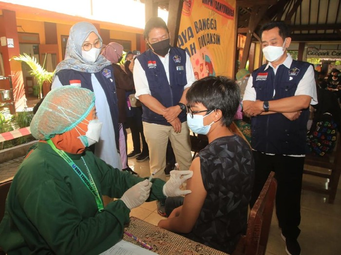 Vaksinasi COVID-19 di Kabupaten Banyuwangi
