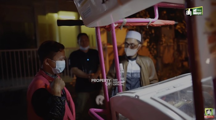 Viral Ustaz Adi Hidayat Nawar Roti, dari Harga Rp 86 Ribu Jadi Rp 1 Juta!