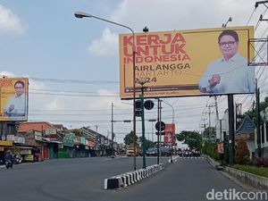 Tak Cuma Puan Maharani, Baliho AHY-Airlangga Juga Mejeng di Klaten