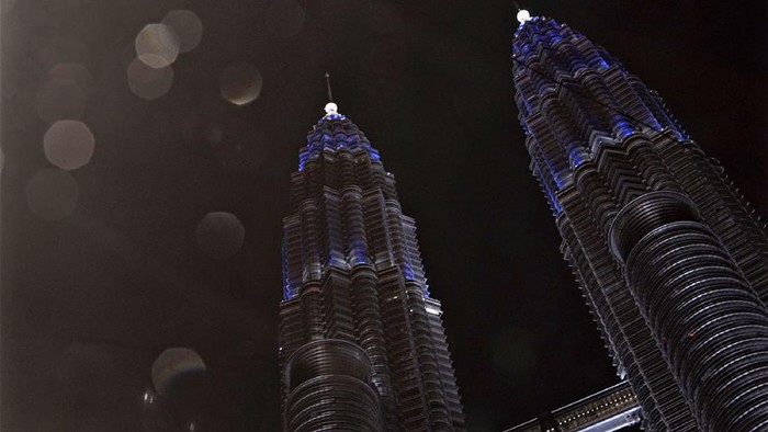 Diamuk Varian Delta, Malaysia Kembali Catat Rekor Kasus COVID-19 Penambahan kasus positif virus Corona yang terus melonjak, mengguncang beberapa negara di Asia. Salah satunya negara Malaysia.