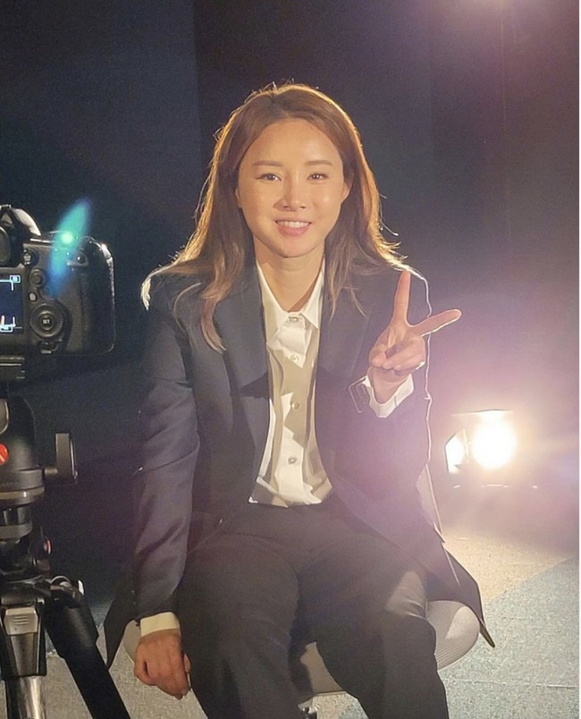 Nam Hyun Hee merupakan mantan atlet Olimpiade cabang olahraga anggar yang pernah mencetak prestasi gemilang. Foto: Instagram/@fencing2020