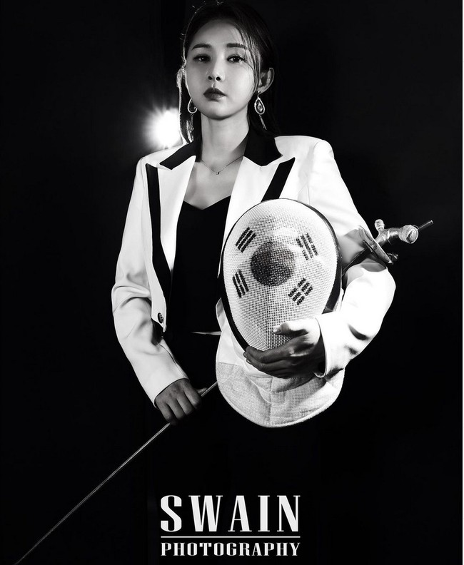 Wanita 39 tahun ini pernah membawa pulang medali perunggu untuk nomor beregu di Olimpiade Musim Panas 2012 dan medali perak untuk nomor individu pada Olimpiade Beijing 2016.  Foto: Instagram/@fencing2020