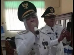 Heboh Belasan Camat Kumpul Karaoke Tanpa Masker di Kabupaten Tegal