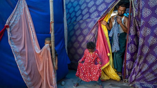 Potret Pengungsi Rohingya di India Menanti Vaksinasi Corona