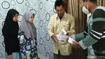 Pria Nasi Padang Goceng Bagi Donasi Warganet ke Anak Yatim