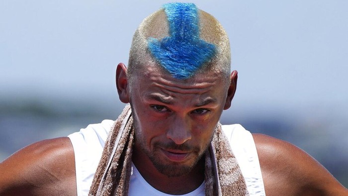 Ragam Gaya Rambut Unik Atlet Olimpiade 2020 Kiran Badloe, from the Netherlands, stands during competition in the windsurfing RS:X class at the 2020 Summer Olympics, Saturday, July 24, 2021, in Fujisawa, Japan. Badloe won the Netherlandsβ third straight gold medal. (AP Photo/Gregorio Borgia)