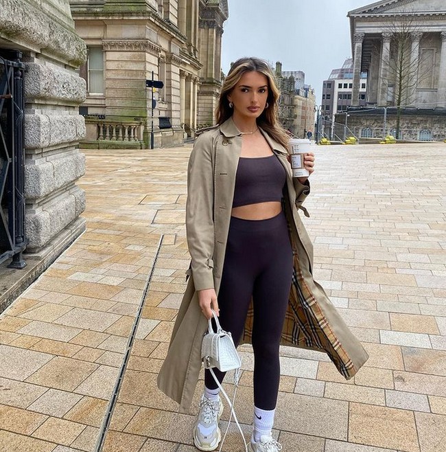 Sasha pun prihatin bahwa orang-orang yang mengirim pesan jahat kepadanya mereka yang masih sangat muda, usia 13 atau 14 tahun. Menurut Sasha, saat usianya masih remaja dia tidak berpikir untuk melakukan hal itu kepada orang lain. Foto: dok. Instagram