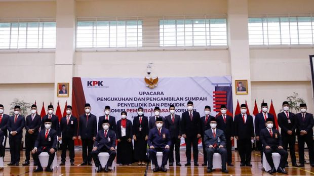 Sumpah Jabatan Penyelidik-Penyidik Lolos TWK,