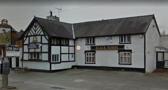 The Black Horse, bar tertua di Warrington