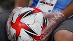 Cerita dari Balik Lensa, Prokes Para Relawan Olimpiade Tokyo 2020