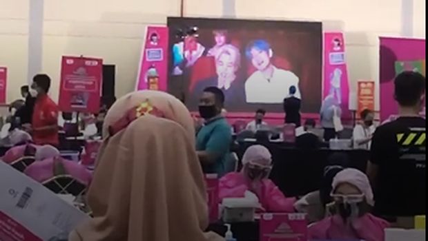 Vaksinasi Covid-19 di JCC (31/7) kolaborasi Senyum ARMY dengan GoTix dan Polda Metro Jaya