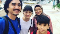 Hal itu dimulai dari ramai-ramai riders Tri Suaka yang dibandingkan dengan Duta Sheila On 7. (Foto: Instagram)
