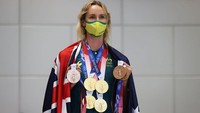 Kemudian, 4 medali emas yang disabet Emma McKeon dalam satu gelaran Olimpiade juga pernah diraih Katie Ledecky (AS) pada Olimpiade Rio 2016.