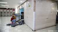 Saat ini ITC Cempaka Mas masih menerapkan  25 persen pengunjung guna menghindari kerumunan.