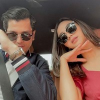 Setelah keduanya beberapa kali mengunggah foto kebersamaan di Instagram, netizen pun mencurigai bahwa Glenca an dan Randy terlibat cinlok. Foto: dok. Instagram