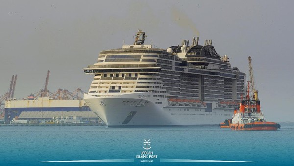 Begini wujud kapal pesiar MSC Bellissima yang bersandar di Pelabuhan Islam Jeddah, Arab Saudi. Twitter @jeddahport. Begini wujud kapal pesiar MSC Bellissima yang bersandar di Pelabuhan Islam Jeddah, Arab Saudi. Twitter @jeddahport.