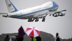 Intip Pesawat Kepresidenan AS yang Dicat Biru Sejak Era JFK