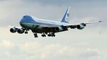Intip Pesawat Kepresidenan AS yang Dicat Biru Sejak Era JFK