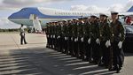 Intip Pesawat Kepresidenan AS yang Dicat Biru Sejak Era JFK