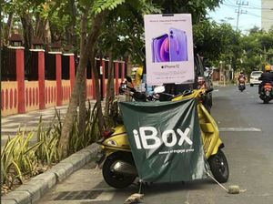 Viral Jualan iPhone 12 di Trotoar, Erajaya: Itu Cuma Promosi