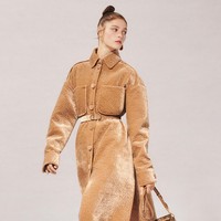 Inilah koleksi busana terbaru Fendi Resort 2022 karya desainer Kim Jones yang menggantikan Karl Lagerfeld. Foto: dok. Courtesy Fendi