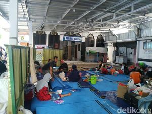 63 KK Mengungsi Akibat Kebakaran di Karet Tengsin Jakpus