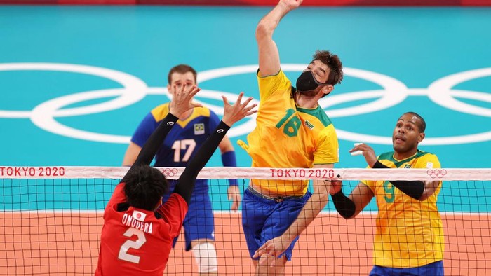 Lucas Saatkamp TOKYO, JAPAN - AUGUST 03: Lucas Saatkamp #16 of Team Brazil hits the ball against Team Japan during the Mens Quarterfinals volleyball on day eleven of the Tokyo 2020 Olympic Games at Ariake Arena on August 03, 2021 in Tokyo, Japan. (Photo by Toru Hanai/Getty Images)
