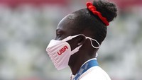 Nike juga menyebut bahwa masker tersebut tak dimaksudkan untuk alat pelindung diri, bahkan kualitasnya belum diuji dengan standar medis. Getty Images/Christian Petersen  