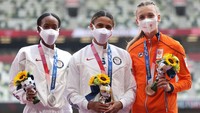 Dari pernyataan itu, dapat disimpulkan masker kontingen Amerika Serikat di Olimpiade Tokyo 2020 memang hanya untuk gaya saja. Getty Images/Christian Petersen  