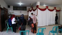 Vaksinasi bernuansa merah putih ini untuk menyambut HUT ke-75 Kemerdekaan Indonesia. Diharapkan dapat meningkatkan rasa nasionalisme dan cinta tanah air kepada warga. 