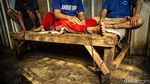 Potret Pasien Gangguan Jiwa Divaksinasi di Bekasi